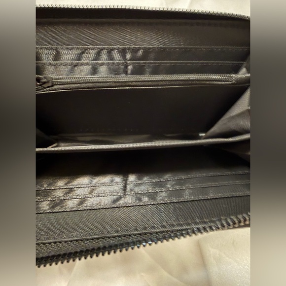 Ed Hardy Black and Pink Graphic Wallet - Picture 6 of 6